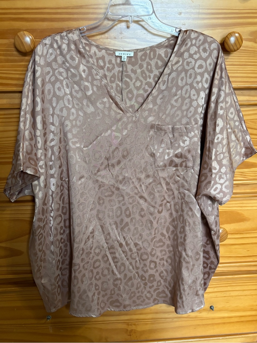 JODIFL Mauve Taupe Satin Leopard V-Neck Blouse